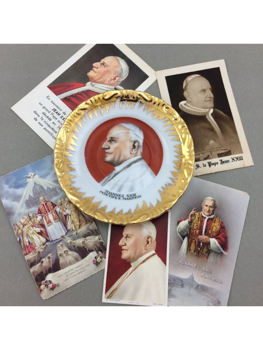 Vintage Pope St John XXIII Decorative Small Wall Plate & Prayer Holy Cards